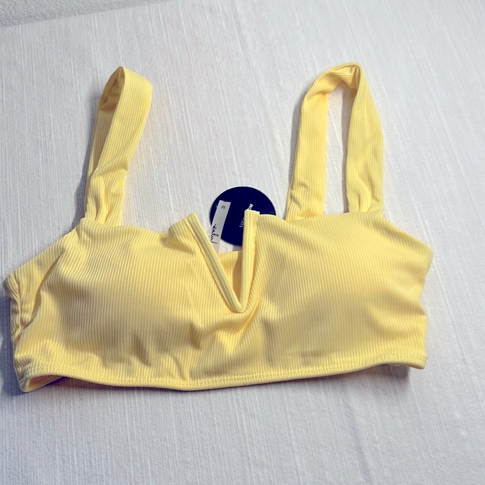 NWT! Lulu’s Yellow Swimsuit Top! NEW!